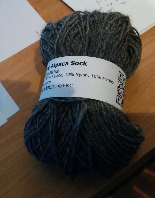 Custom, QR coded yarn labels